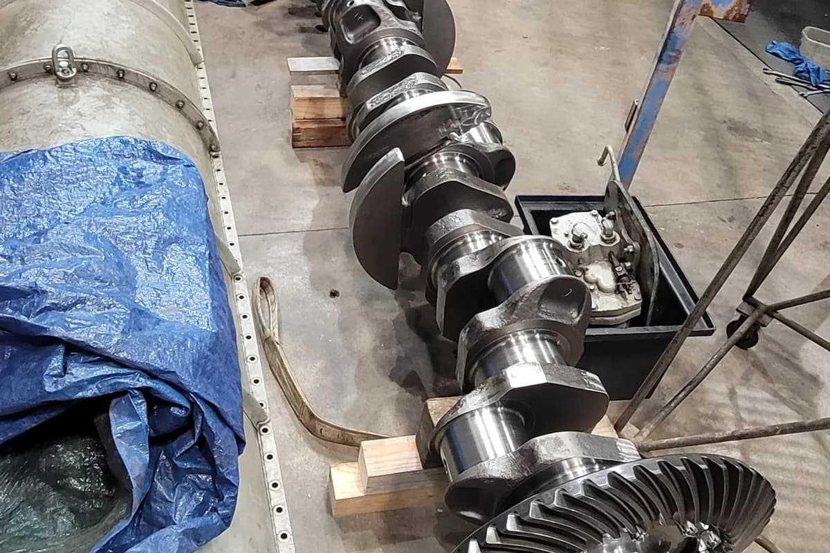 Industrial drive and shaft equipment in a plant